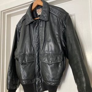 ✨ VINTAGE Banana Republic Leather Bomber Jacket